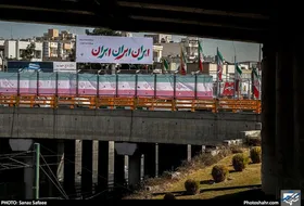 فضاآرایی و آذین&zwnj;بندی شهر مشهد هم&zwnj;زمان با ایام&zwnj;الله دهه&zwnj;فجر