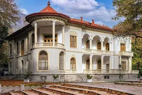 دبیرکل یونسکو در ایران: بررسی&zwnj;ها برای تعیین میزان خسارت به بنا&zwnj;های تاریخی ادامه دارد