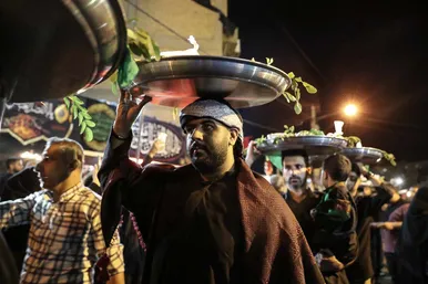 آیین سینی گردانی حضرت قاسم علیه السلام در شب هشتم محرم