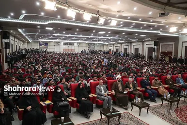 گزارش تصویری | دیدار آیت‌الله علم‌الهدی با دانشجویان و اساتید دانشگاه فرهنگیان مشهد به‌مناسبت «روز دانشجو» (۱۶ آذر ۱۴۰۴)