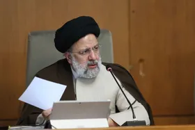 دستور رئیس جمهور برای تثبیت بازار ارز | رئیسی: دشمن پس از ناکامی در اغتشاشات به دنبال التهاب&zwnj;آفرینی است