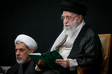 گزارش تصویری | مراسم بزرگداشت شهدای جنگ تحمیلی اخیر با حضور رهبر انقلاب اسلامی