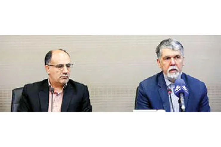 «فارسی» میراثبان فرهنگ انسانی، اسلامی، ایرانی است
