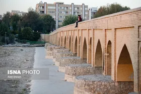 گزارش تصویری | زاینده&zwnj;رود خشکید؛ تاریخ اصفهان تخریب شد!