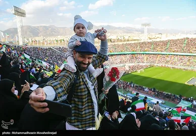 عکس | محفل امام‌حسنی‌ها در ورزشگاه آزادی