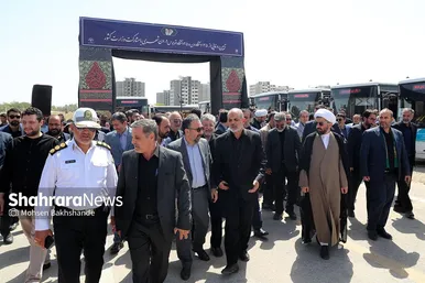 رونمایی از ١۵٠ دستگاه ون و اتوبوس با حضور وزیر کشور در مشهد