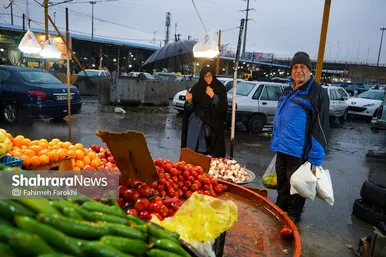 گزارش تصویری | بازار میوه در شب یلدا