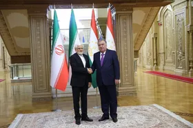 امضای ۴ سند و یادداشت تفاهم همکاری در سفر محمدرضا عارف به تاجیکستان
