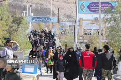عکس‌هایی از مراسم سالگرد شهادت حاج قاسم سلیمانی در گلزار شهدای کرمان