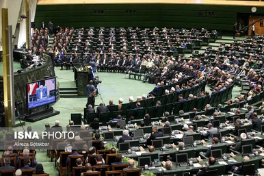 عکس‌هایی از آغاز مجلس دوازدهم توسط هیئت رئیسه سنی