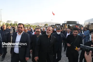 آیین رونمایی از ۳۰ دستگاه میدل باس