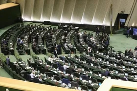 نمایندگان مخالف با برنامه های پیشنهادی و وزرای دولت چهاردهم چه گفتند؟