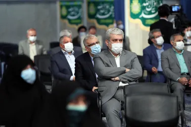 دیدار جمعی از مسئولان نظام و مهمانان شرکت کننده در کنفرانس وحدت اسلامی با رهبر معظم انقلاب