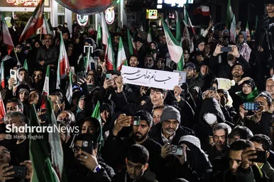 گزارش تصویری | سی‌ودومین خروش شبانه مشهدی‌ها در سنگر خیابان