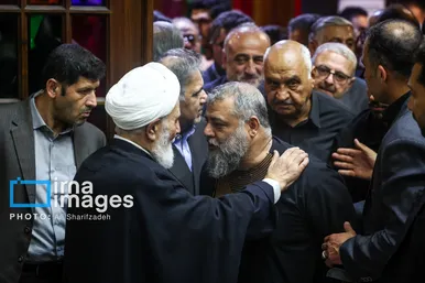 گزارش تصویری | مراسم ختم «احمد ناطق نوری»