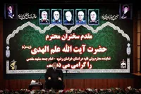آیت‌الله علم‌الهدی در دیدار با اساتید حوزه علمیه قم: پویاسازی دین و موقعیت شناسی، کلید مواجهه با چالش‌های نوین است