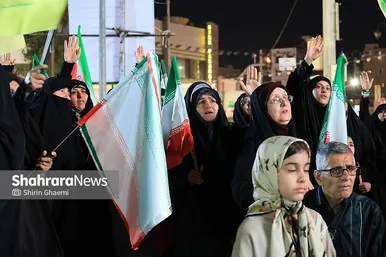 گزارش تصویری | صدوسومین شب حضور مردم مشهد در خیابان