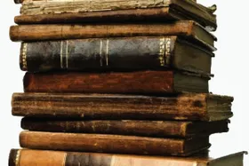 بانوی فرهنگ&zwnj;دوست و واقف کتابخانه شخصی
