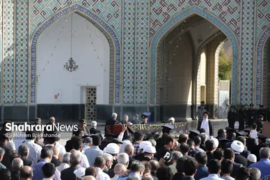 تشییع پیکر مرحوم مهدوی دامغانی در حرم مطهر رضوی
