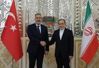 استقبال عراقچی از فیدان در تهران | دیدار و گفت‌وگو با مقامات جمهوری اسلامی در دستور کار