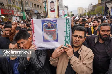 گزارش تصویری | مراسم تشییع پیکر ۸ شهید اقتدار ایران اسلامی در مشهد (۱۳ اسفند ۱۴۰۴)