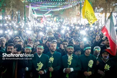 گزارش تصویری | گلباران حرم مطهر امام‌رضا(ع) در شب میلاد حضرت جوادالائمه(ع) (۲۱ دی ۱۴۰۳)