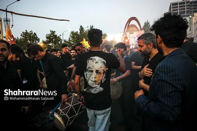 تصاویری از آئین خیمه سوزان عصر عاشورا در مشهد