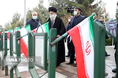 حضور مقام معظم رهبری در مرقد مطهر امام خمینی(ره) و گلزار شهیدان