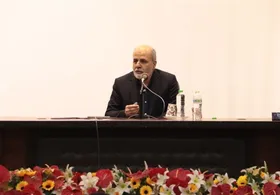 دبیر شورای عالی امنیت ملی کشورمان راهی روسیه می&zwnj;شود (۵ خرداد ۱۴۰۴)