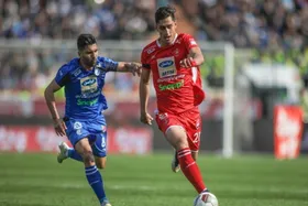 نادری در پرسپولیس می&zwnj;ماند؟