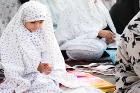 اشتباهات رایجی که والدین در آشنایی فرزندان با نمازخواندن مرتکب می&zwnj;شوند