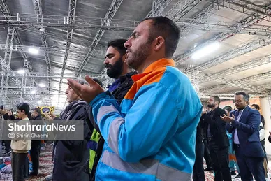 گزارش تصویری | اقامه نماز عید فطر در آرامستان بهشت رضا (ع) مشهد