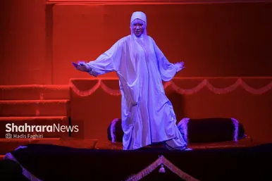 گزارش تصویری | تئاتر باران در «شب تابستان»