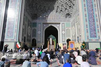 اقامه نماز عید سعید فطر در حرم مطهر امام رضا(ع)