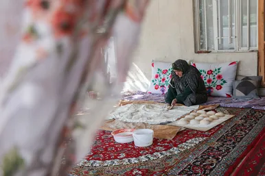 عطر بی مانند نان تنوری