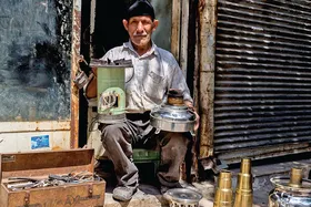 گپ و گفت با یک تعمیر کار سماور | فتیله&zwnj;ای رو به خاموشی