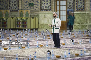 گزارش تصویری | ضیافت افطار در حرم مطهر رضوی