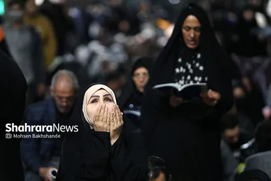 مراسم احیاء شب ۲۱ ماه رمضان در حرم مطهر رضوی