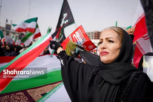 زنان و دختران ایران پای کار انقلاب + فیلم و  عکس