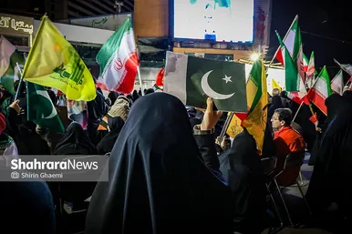 گزارش تصویری | چهل و هفتمین شب حضور حماسی مردم در خیابان | همبستگی پاکستانی های مقیم مشهد با ملت ایران