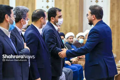 نشست صمیمی شهردار مشهد با جامعه قرآنی