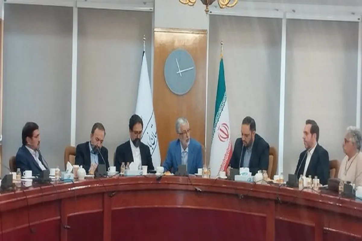 «حدادعادل» به مجری‌های تلویزیون چه توصیه‌ای کرد؟