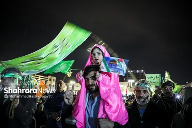 گلباران حرم مطهر رضوی در شب میلاد جوادالائمه (ع)