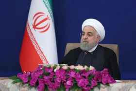 روحانی: بخش خصوصی با ارز نیمایی می&zwnj;تواند واکسن کرونا وارد کند