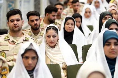 اولین اختتامیه جشنواره زوج های جوان نیروهای مسلح در مشهد
