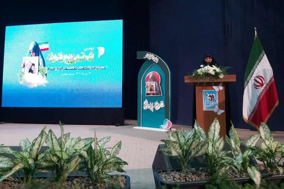 فرهنگ منحط غربی نه‌تنها هویت زن، بلکه خانواده را نشانه گرفت