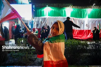 گزارش تصویری | برگزاری «یادواره‌ شهدای میناب» توسط دانش‌آموزان دبستان امام‌حسن(ع) در مشهد