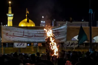 آئین سنتی مشعل گردانی نجفی‌ها در شب تاسوعا