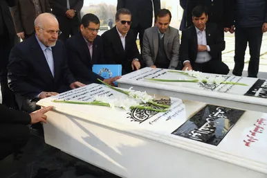 گزارش تصویری | مراسم گرامیداشت روز دانشجو با حضور قالیباف، رئیس مجلس، در دانشگاه فردوسی مشهد (۱۵ آذر ۱۴۰۴)