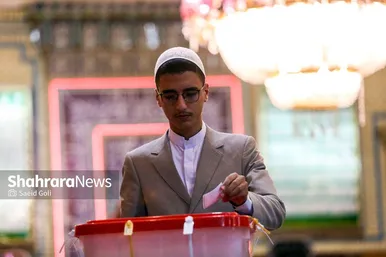 عکس‌هایی از مرحله دوم انتخابات چهاردهمین دوره ریاست‌جمهوری در مشهد (۲)
